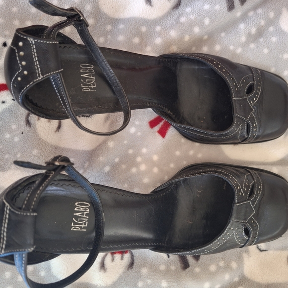 Pegabo heels - Picture 3 of 5